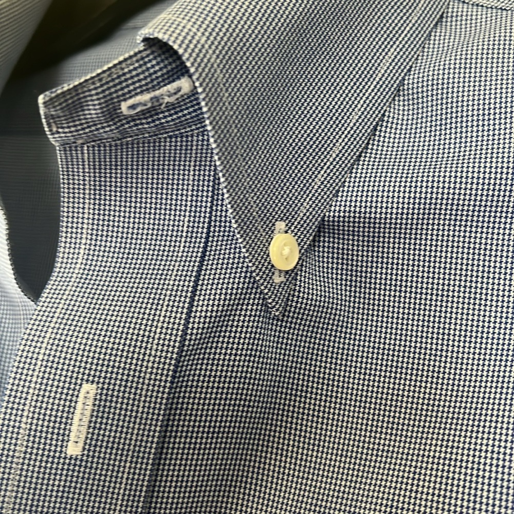Blue houndstooth Brooks Brothers original polo shirt. Size 15.5 -.66 - Picture 3 of 3